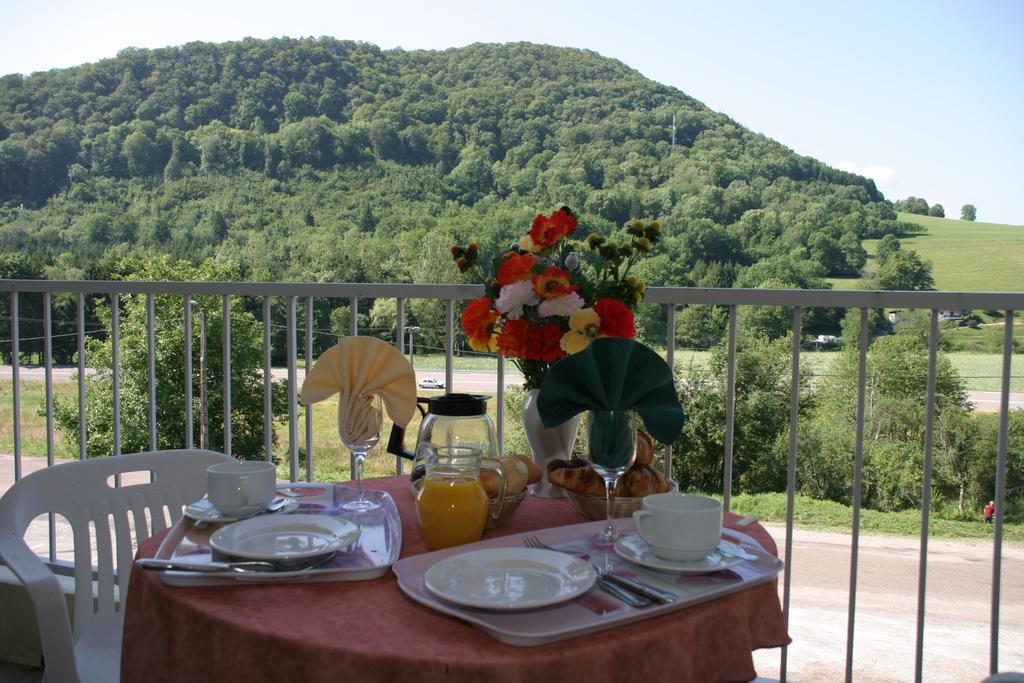 Le Relais De La Vallee Hyevre-Paroisse Экстерьер фото